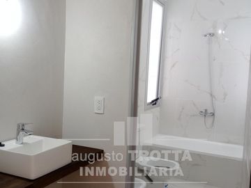 CASA A ESTRENAR  EN UNA PLANTA