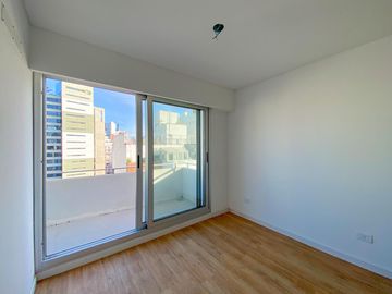 Triplex de 3 Dormitorios en la Mejor Zona de la Ciudad Guemes 2000