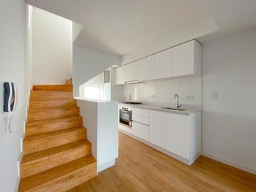 Triplex de 3 Dormitorios en la Mejor Zona de la Ciudad Guemes 2000