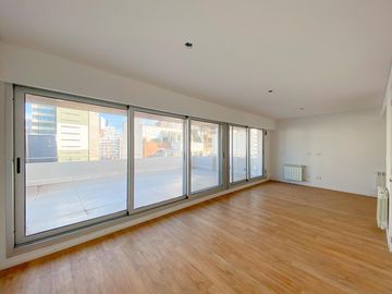 Triplex de 3 Dormitorios en la Mejor Zona de la Ciudad Guemes 2000