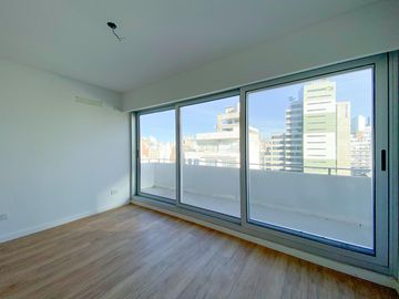 Triplex de 3 Dormitorios en la Mejor Zona de la Ciudad Guemes 2000