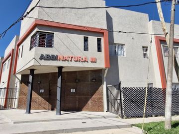 Venta Departamento  2 ambientes centro de Pilar