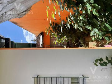 Casa buena ubicacion y con jardin