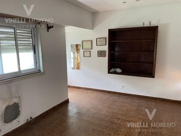Casa buena ubicacion y con jardin
