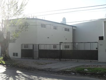 Galpón con Oficinas Departamentos en Venta La Plata