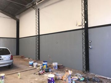 Galpón con Oficinas Departamentos en Venta La Plata