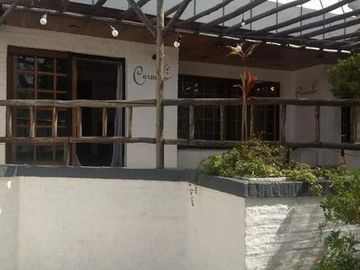 Salta 2600, Casa Tipo Chalet, Muy Lujosa, San Justo, 660m