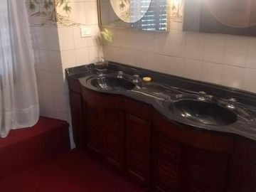 Salta 2600, Casa Tipo Chalet, Muy Lujosa, San Justo, 660m