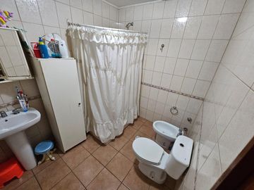 CASA 3 AMB. CON FONDO LIBRE