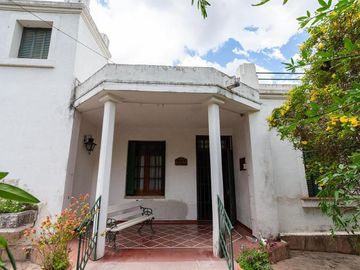 CASA EN UNQUILLO!!! TERRENO DE 3228 M2!!!