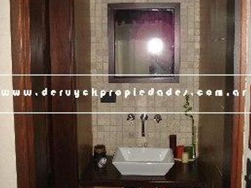 Chalet en Venta Cond en Quilmes Oeste