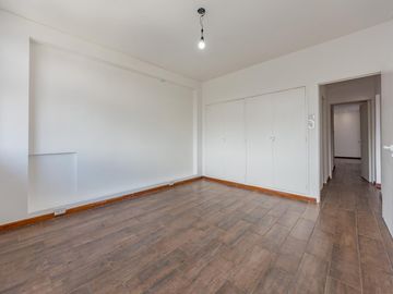 VENTA - Departamento reciclado - 2 Dormitorios - 2 Baños- Centro, Rosario