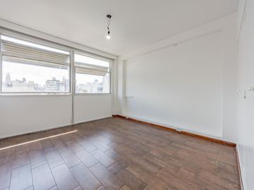 VENTA - Departamento reciclado - 2 Dormitorios - 2 Baños- Centro, Rosario