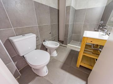 VENTA - Departamento reciclado - 2 Dormitorios - 2 Baños- Centro, Rosario