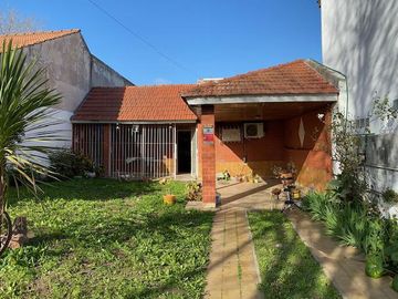 Casa 2 dormitorios lomas de zamora