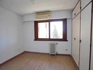 Muy buen departamento en venta en Martinez - 3 dormitorios - 2 cocheras