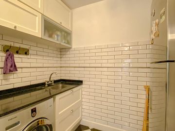 VENTA | PISO EN PLAZA MITRE | COCHERA