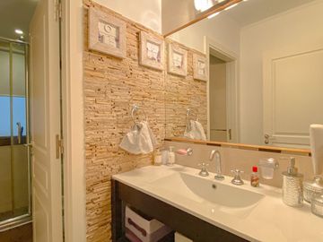 VENTA | PISO EN PLAZA MITRE | COCHERA