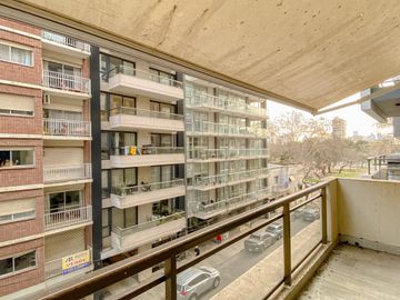 VENTA | PISO EN PLAZA MITRE | COCHERA