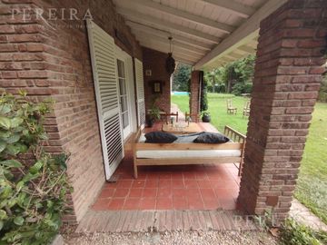 Casa - Quinta , Barrio San Luis , Manuel Alberti -  2100m2 lote y 111m2 cubiertos