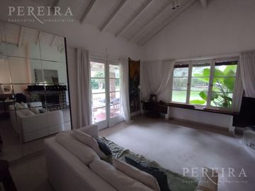 Casa - Quinta , Barrio San Luis , Manuel Alberti -  2100m2 lote y 111m2 cubiertos