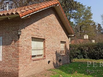 Casa - Quinta , Barrio San Luis , Manuel Alberti -  2100m2 lote y 111m2 cubiertos