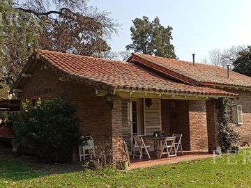 Casa - Quinta , Barrio San Luis , Manuel Alberti -  2100m2 lote y 111m2 cubiertos