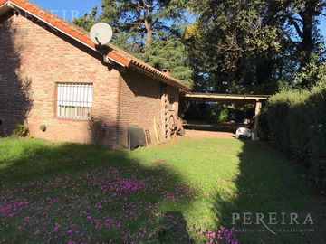 Casa - Quinta , Barrio San Luis , Manuel Alberti -  2100m2 lote y 111m2 cubiertos