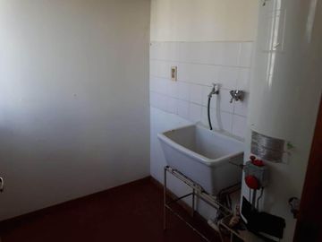 DEPARTAMENTO CALLE LA PAZ AL 700