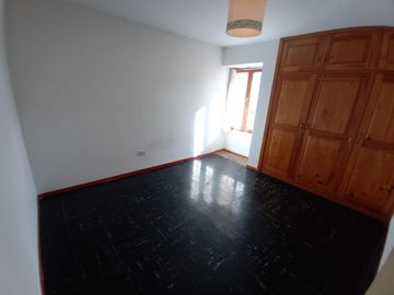 DEPARTAMENTO CALLE LA PAZ AL 700