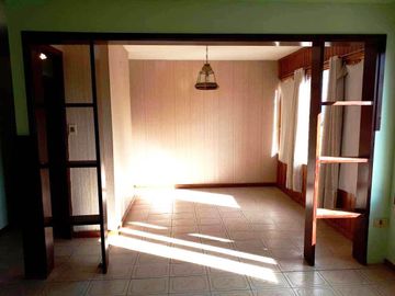 DEPARTAMENTO CALLE LA PAZ AL 700