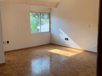 CASA EN VENTA EN INSURGENTES CUICUILCO DE 650M2
