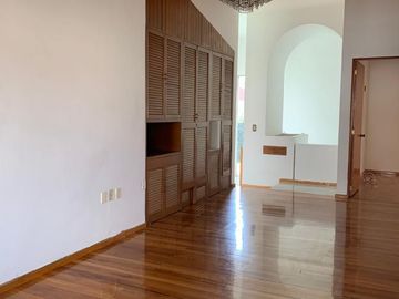 CASA EN VENTA EN INSURGENTES CUICUILCO DE 650M2