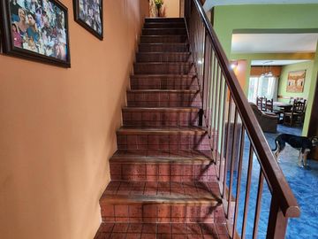 Venta casa de 5 ambientes con cochera en Wilde