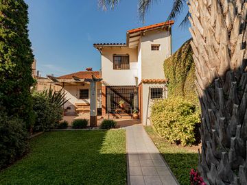 Venta Casa 5 ambientes en Haedo Sur