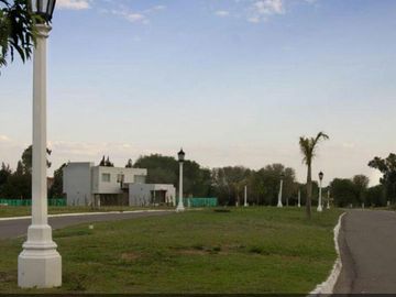 Venta. Terreno 800 m2. San Luis, Juana Koslay, Bº El Campestre