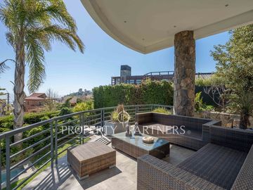 Casa con amplia vista en Jardín del Mar