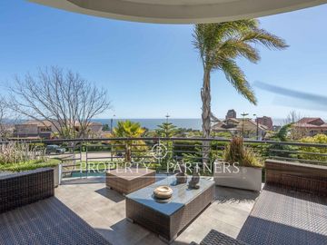 Casa con amplia vista en Jardín del Mar