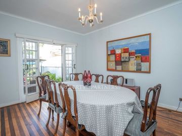 Acogedora casa en barrio Miraflores