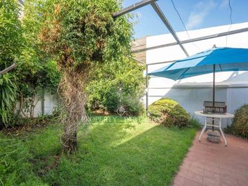 Acogedora casa en barrio Miraflores