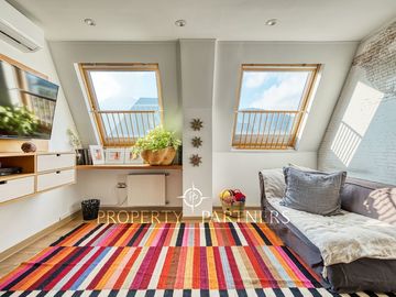 Duplex, vista despejada y cercano a colegios.