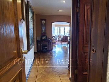 Excelente departamento en barrio poniente