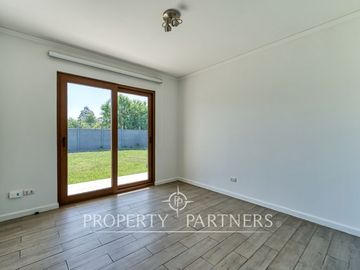 Lo Arcaya, gran terreno con dos casas independientes cada una con jardín. Agua propia