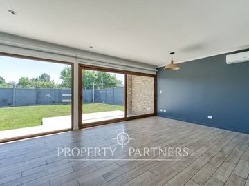 Lo Arcaya, gran terreno con dos casas independientes cada una con jardín. Agua propia