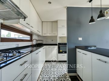 Lo Arcaya, gran terreno con dos casas independientes cada una con jardín. Agua propia