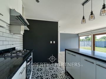 Lo Arcaya, gran terreno con dos casas independientes cada una con jardín. Agua propia
