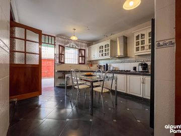 Casa en  Venta frente Parque las Leyendas San MIguel 246mt2
