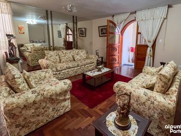 Casa en  Venta frente Parque las Leyendas San MIguel 246mt2
