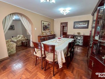 Casa en  Venta frente Parque las Leyendas San MIguel 246mt2