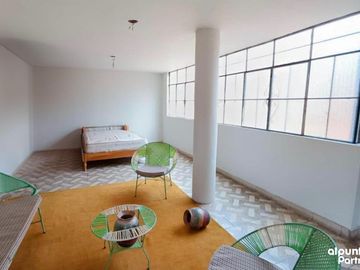 Amplia Casa en Venta en Urb San Diego -San Martin de Porres